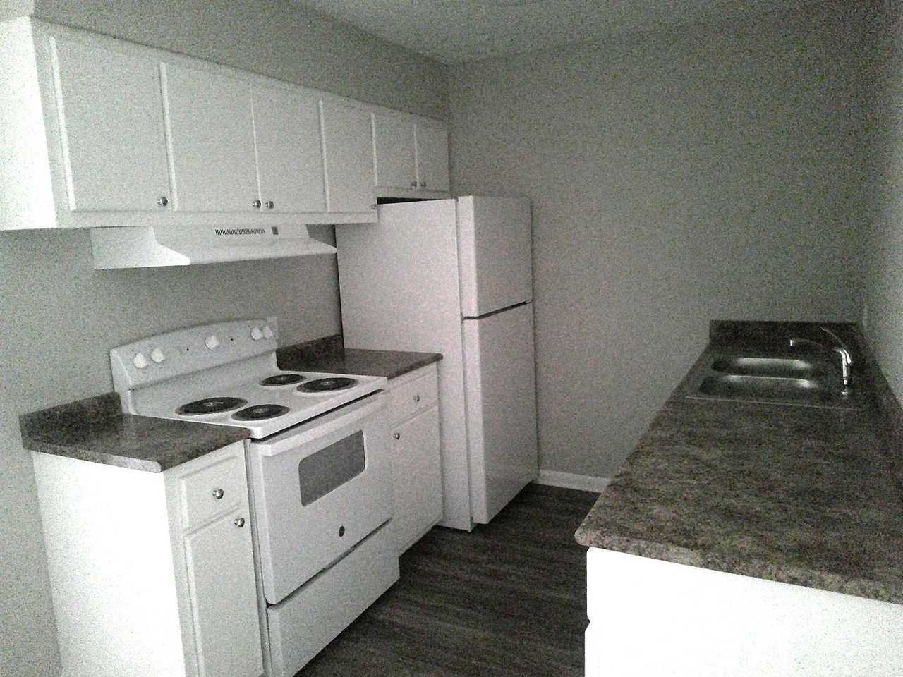 433 Meadowlark Dr #B8 - Photo 7 of 12