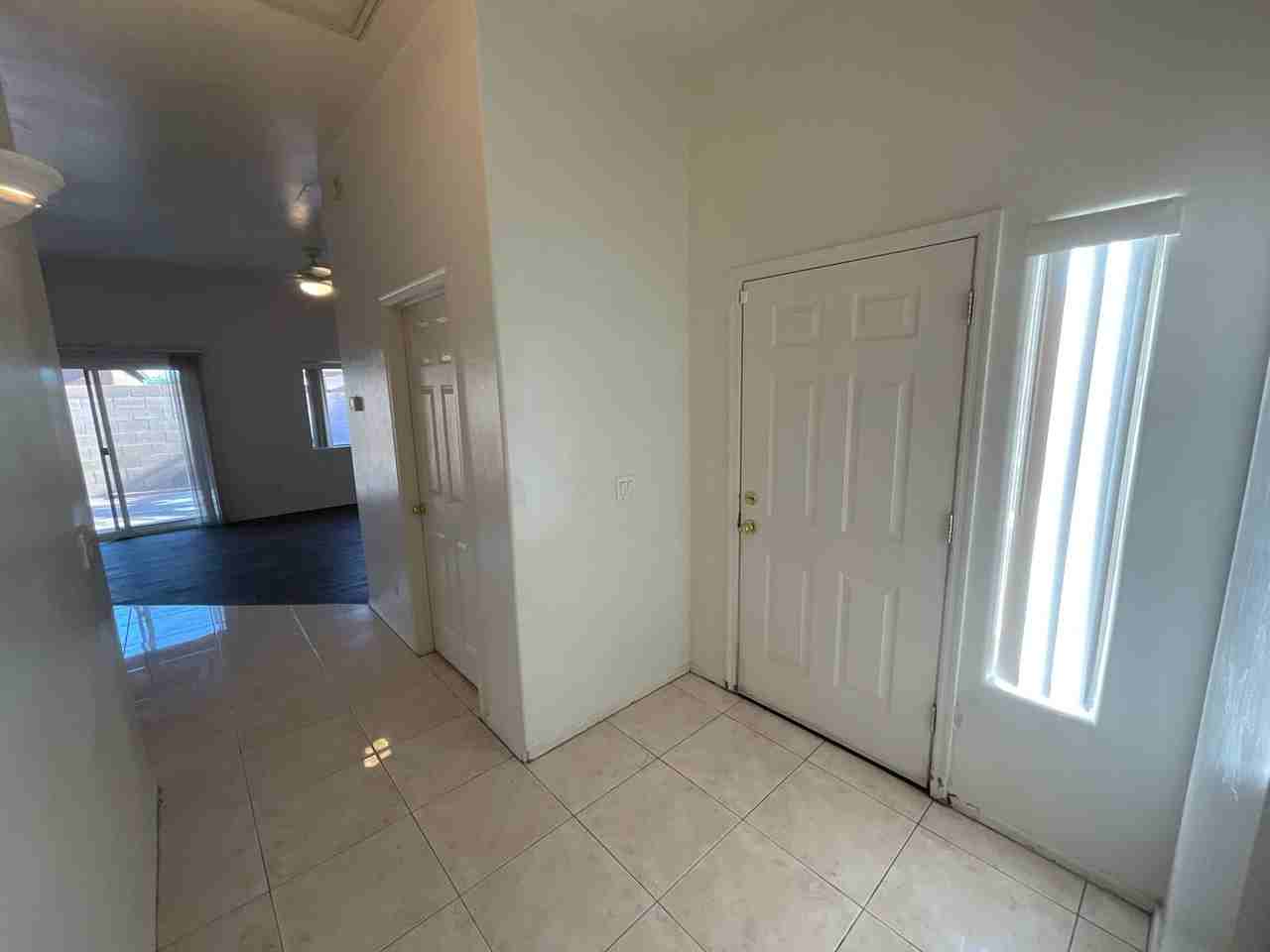 RI4088 - Photo 2 of 33