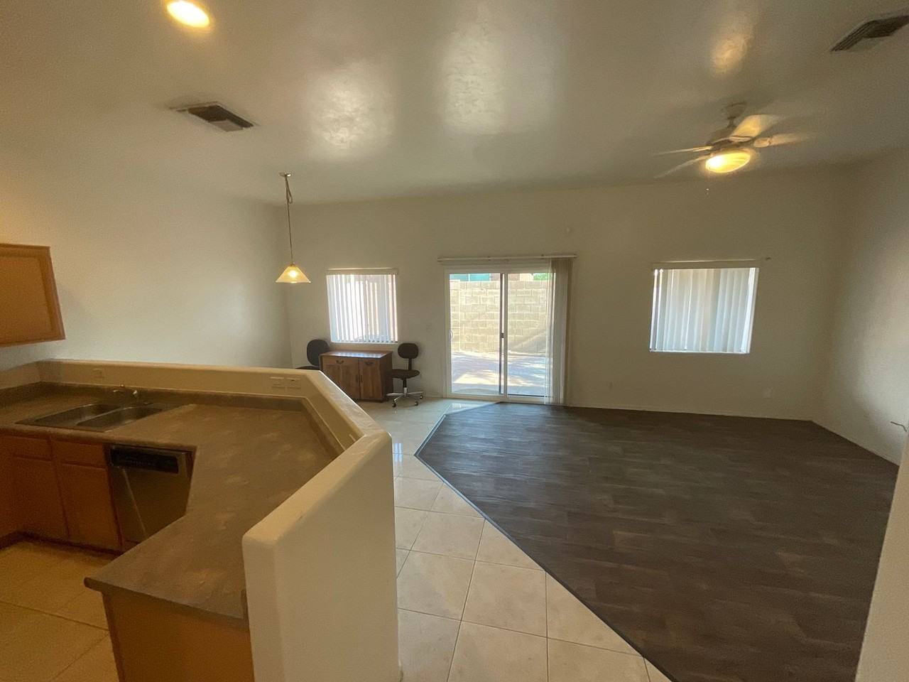 RI4088 - Photo 3 of 33