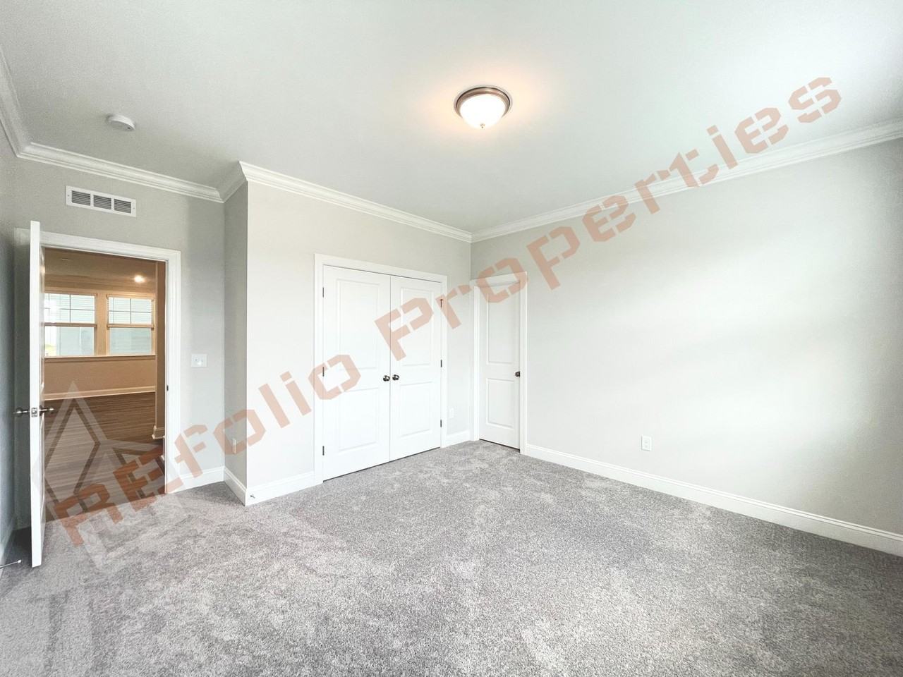 105 Moraine Ct - Photo 4 of 33