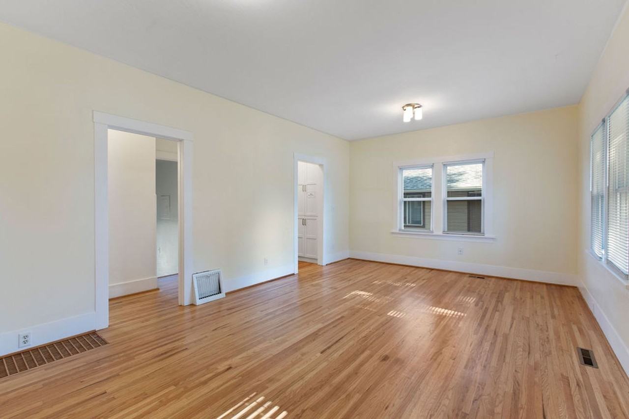 1412 15th Ave - Photo 5 of 26