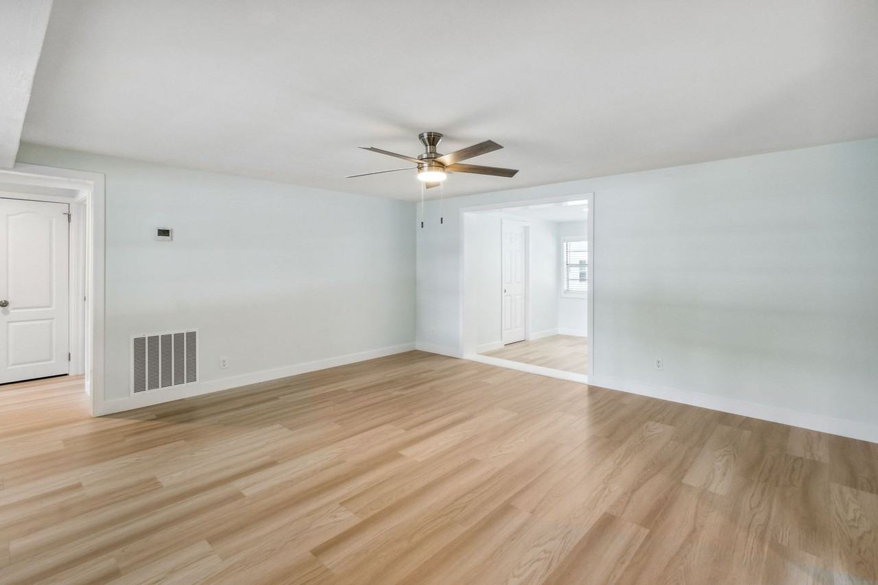 210 South 14th Street #A - Photo 3 of 30