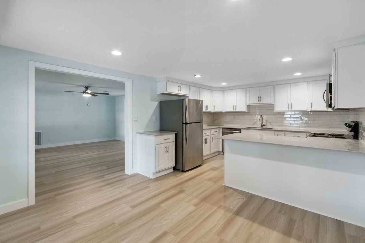 210 South 14th Street #A - Photo 6 of 30