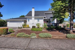 707 Ne 160th Ave - Photo 1 of 1