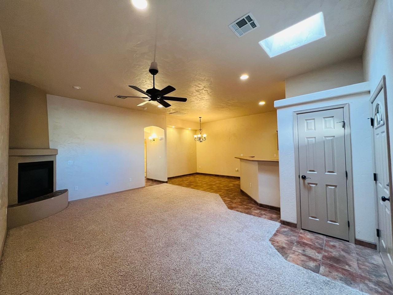 1252 Mission Nuevo Dr - Photo 2 of 22