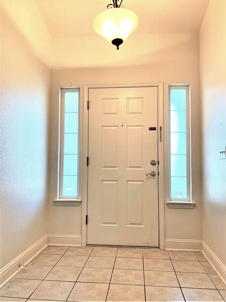 2994 Henrys Fork Dr - Photo 2 of 22