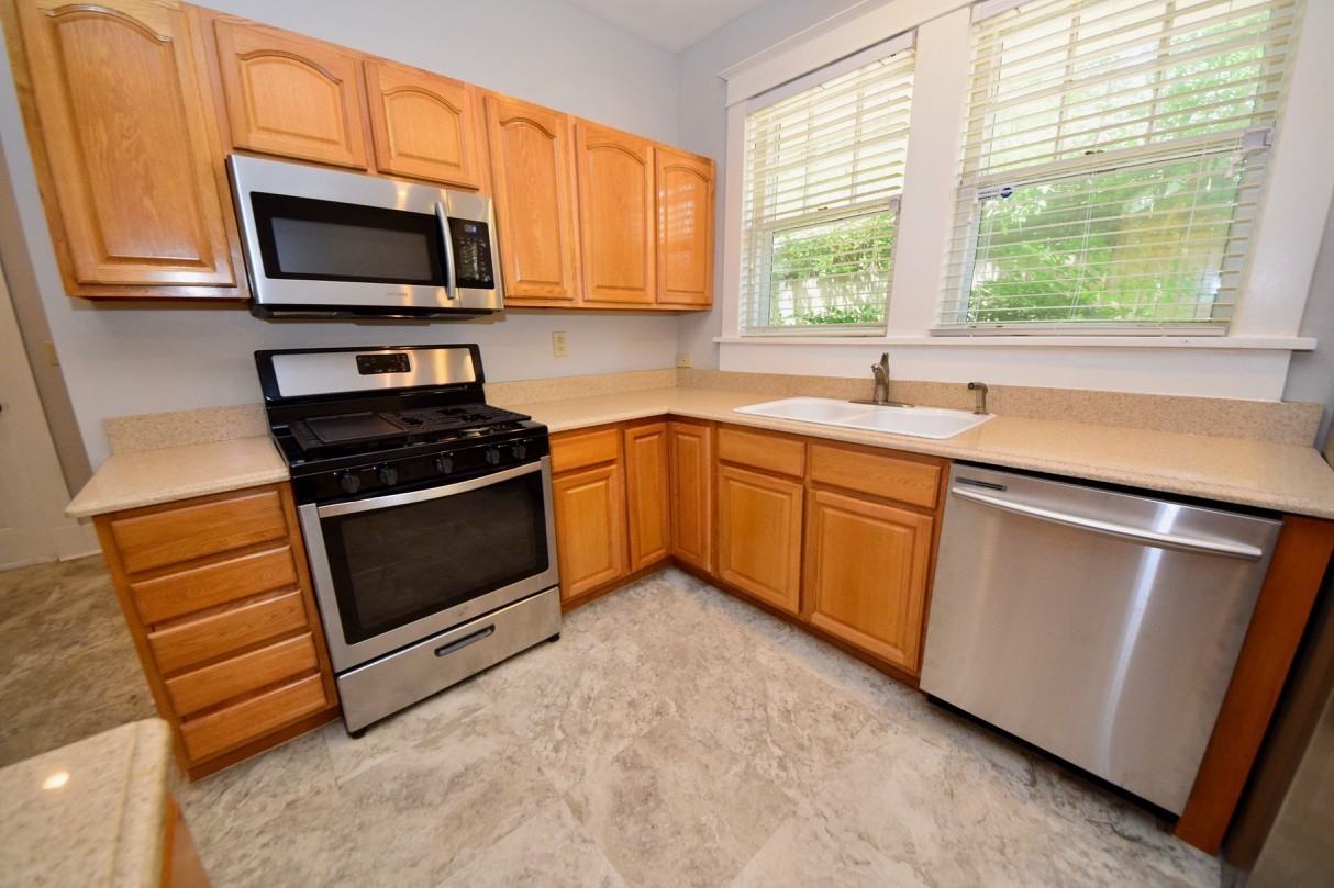 3539 Watauga Ave - Photo 7 of 28