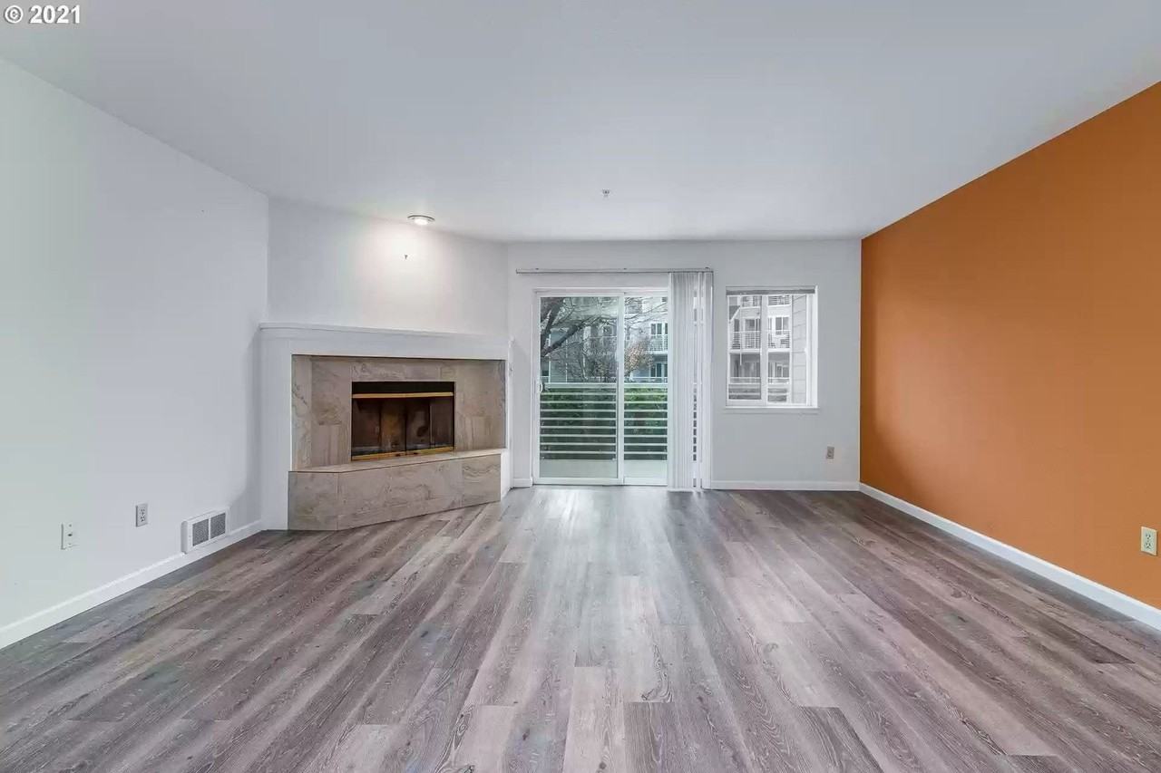 241 N Hayden Bay Dr - Photo 3 of 26