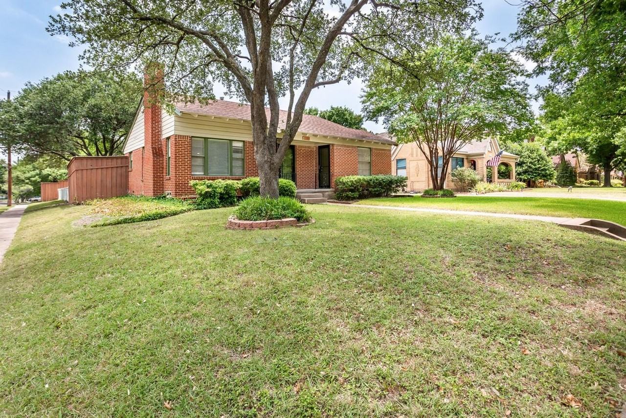 1500 Hollywood Ave - Photo 2 of 29