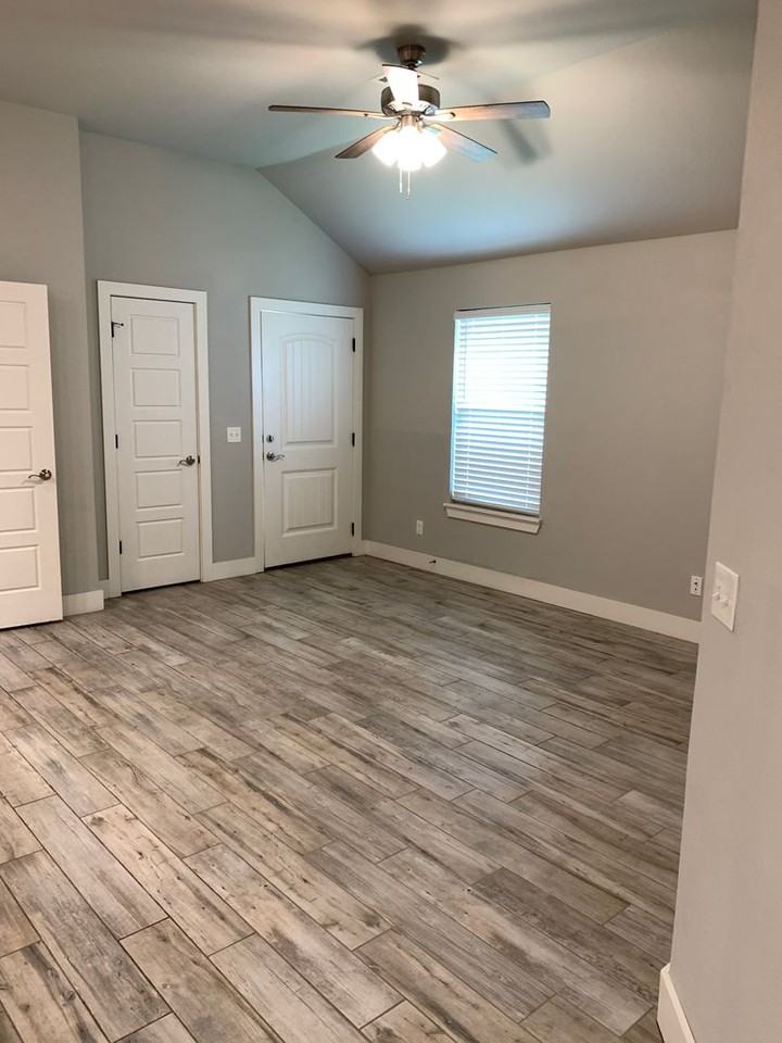 202 Woodbriar Rd - Photo 4 of 29