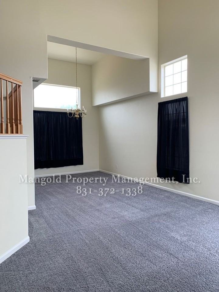 3267 Sand Dollar Ct - Photo 3 of 15