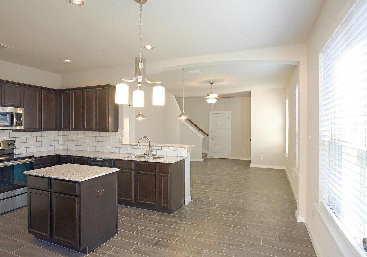 7110 Faith Way #101 - Photo 3 of 11