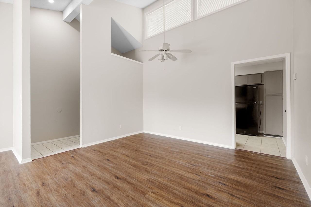 Welcome Home to Fairway at Fianna Hills – Fort Smith Living with a Scenic View - Photo 6 of 32