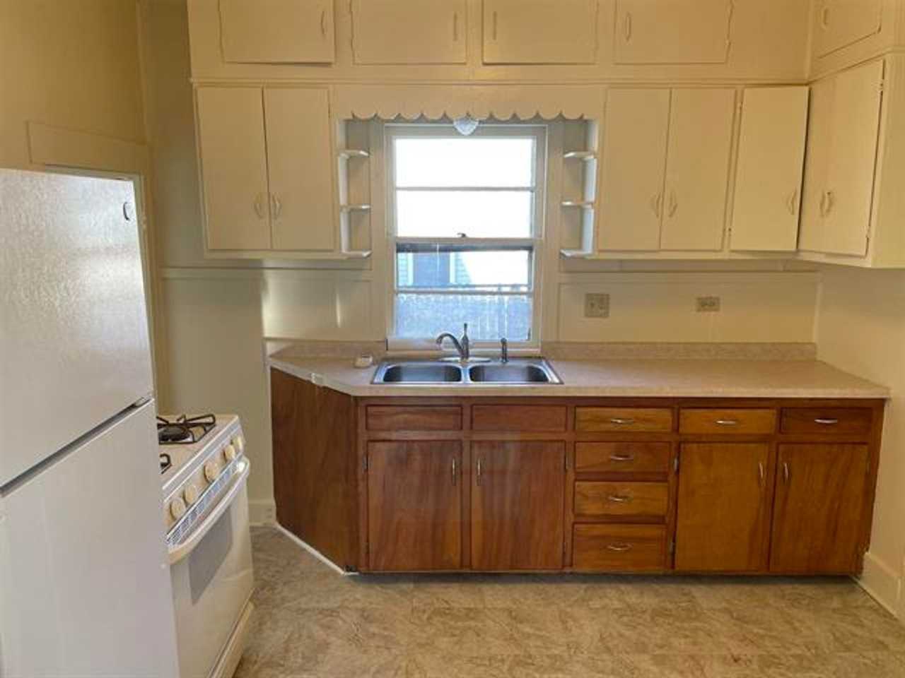 1343 Wisconsin Ave - Photo 2 of 19