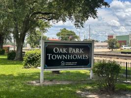 featured image of 2509 Oak Park Blvd