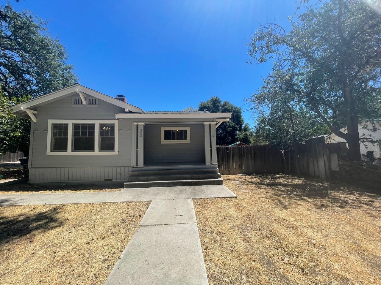 9230 Curbaril Ave - Photo 3 of 29