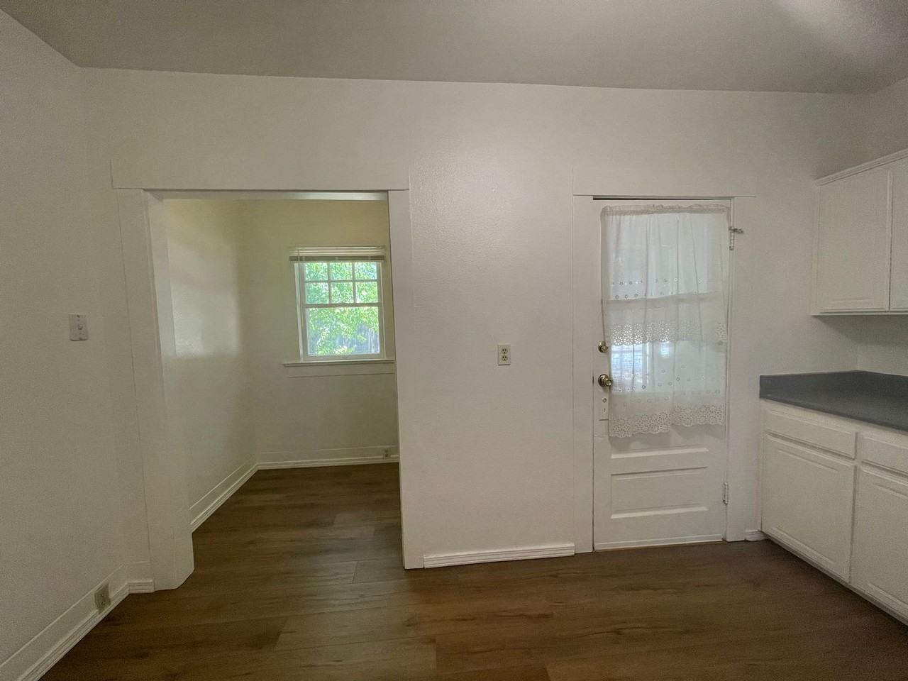 9230 Curbaril Ave - Photo 6 of 29