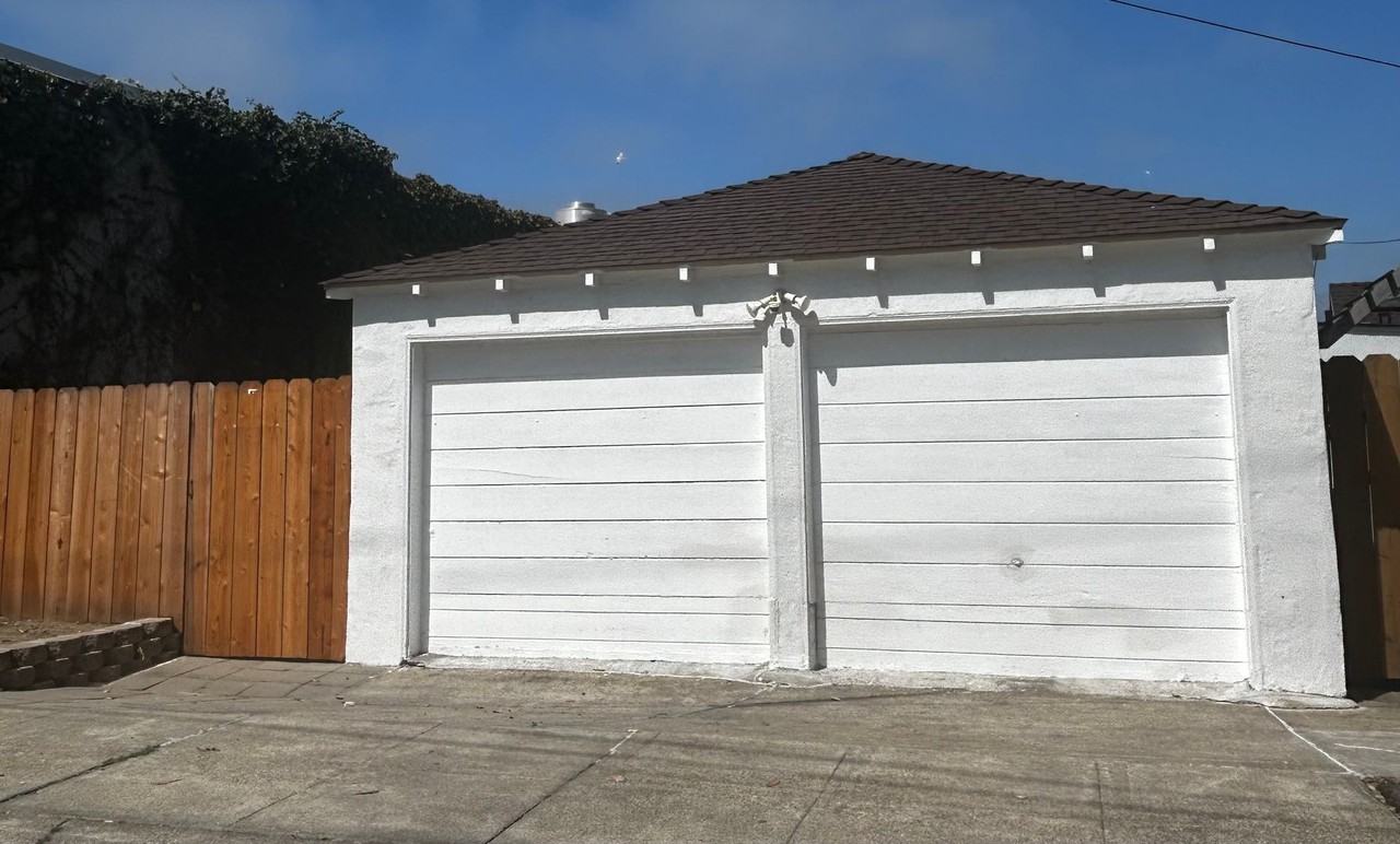 383 Key Blvd - Photo 2 of 15