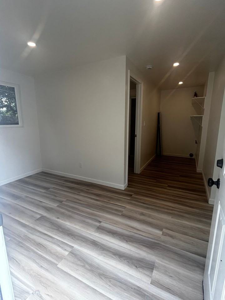 383 Key Blvd - Photo 3 of 15