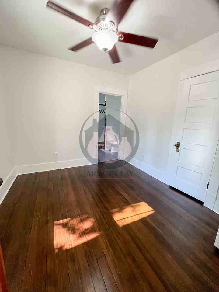 2125 Winter St Se - Photo 6 of 13