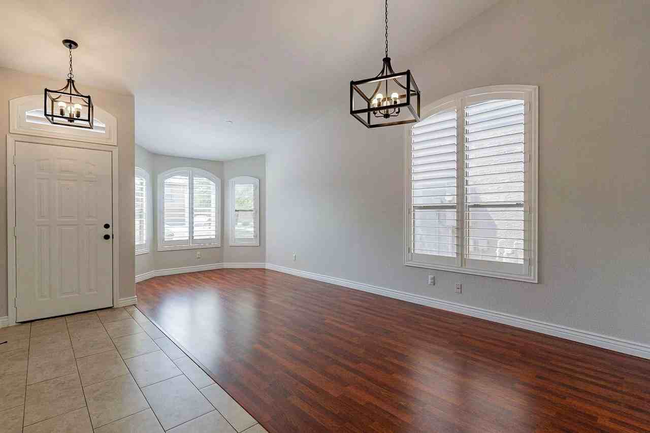 20915 N 39th Pl - Photo 7 of 50