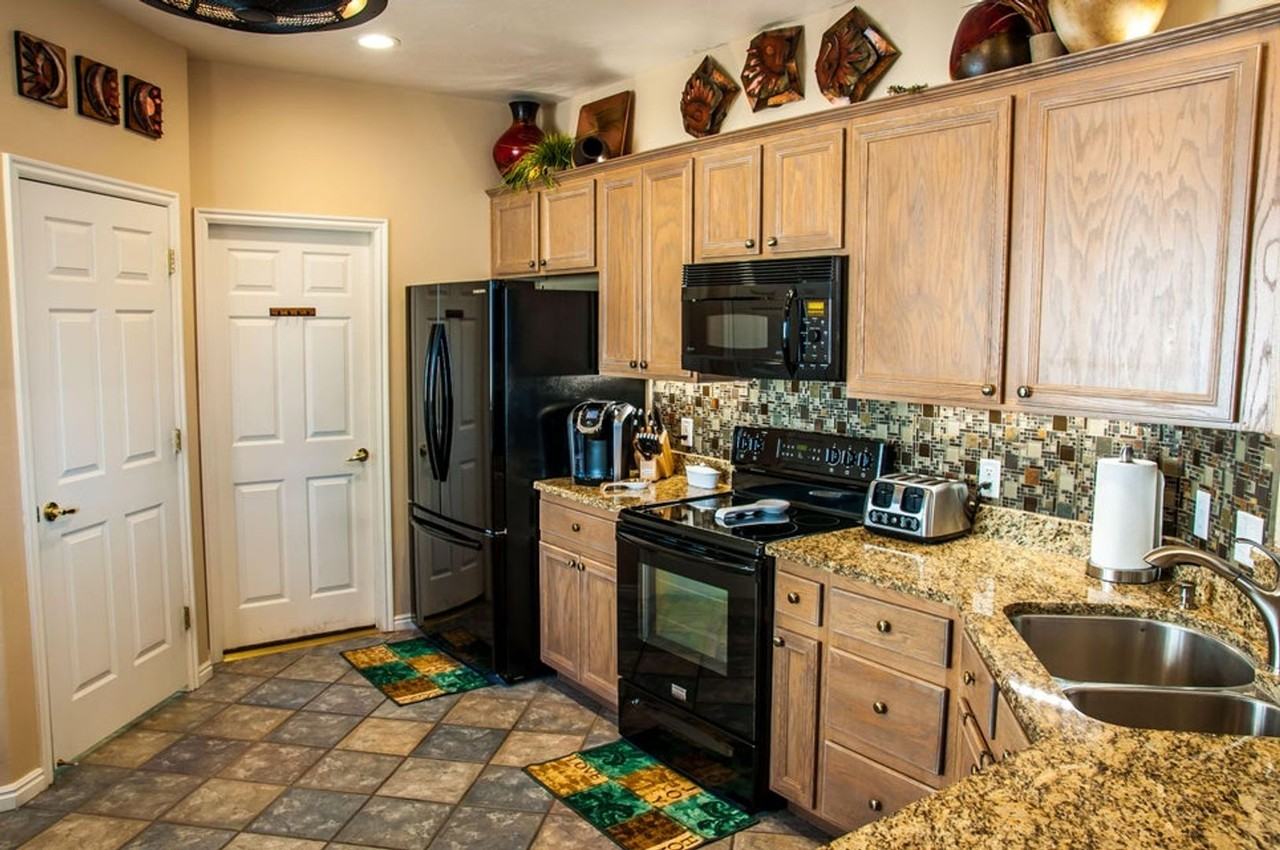 4366 N Kiva Cir - Photo 2 of 44