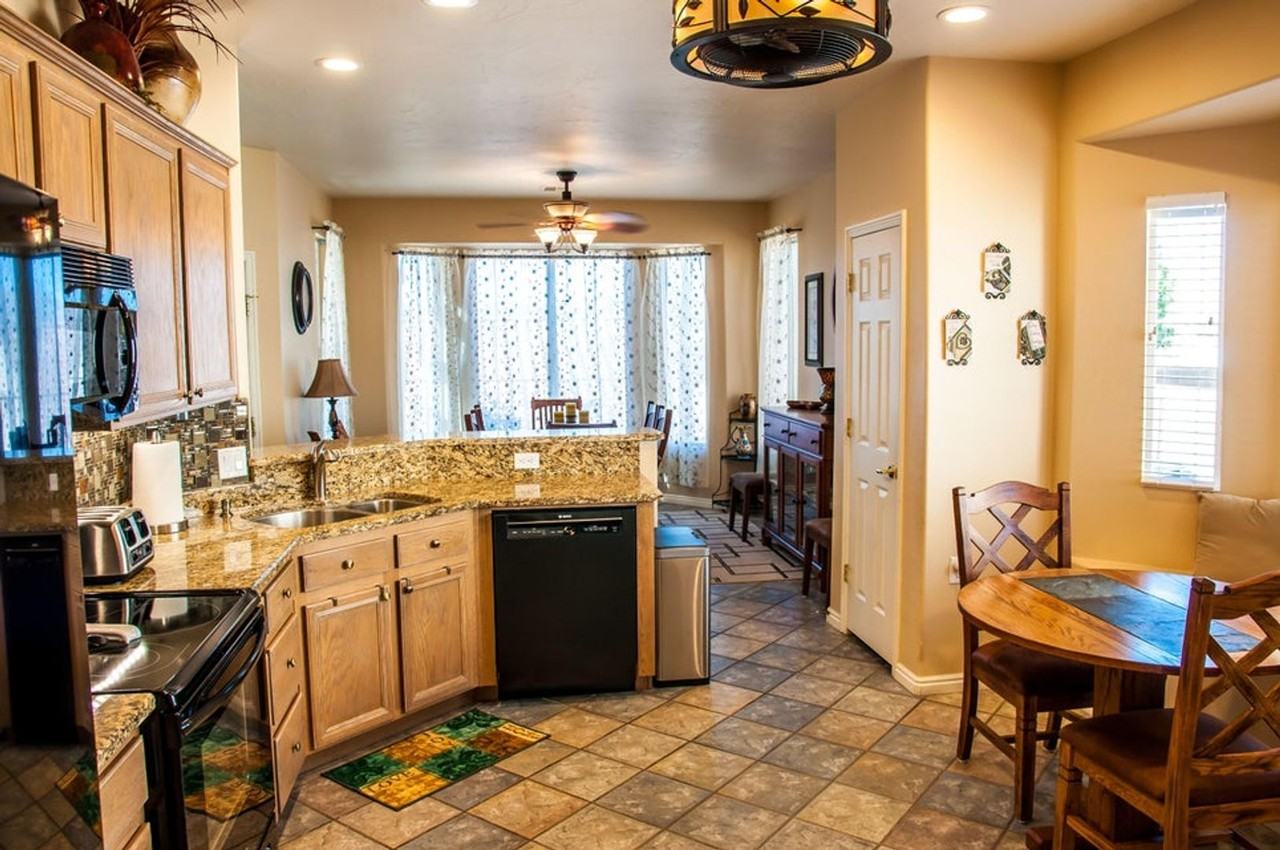 4366 N Kiva Cir - Photo 3 of 44