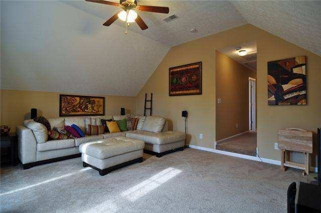2724 Bison Ct - Photo 7 of 20