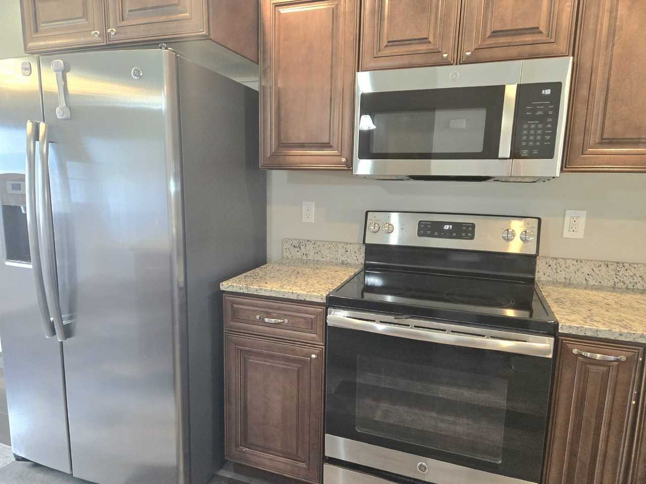 441 Hollyhock Ln - Photo 4 of 17