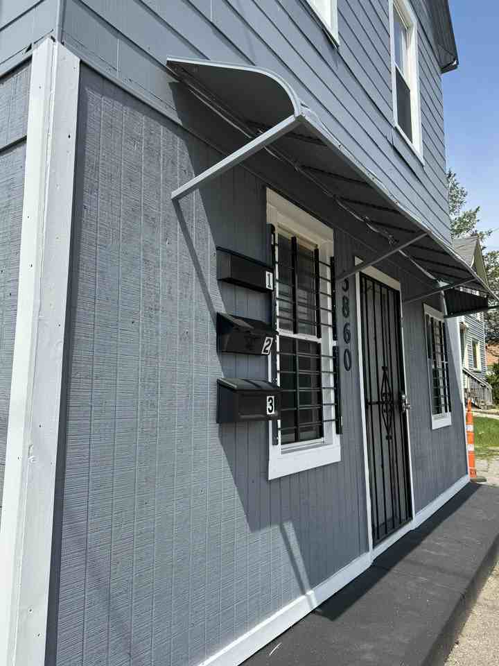 3860 E 72nd St #3 - Photo 2 of 19