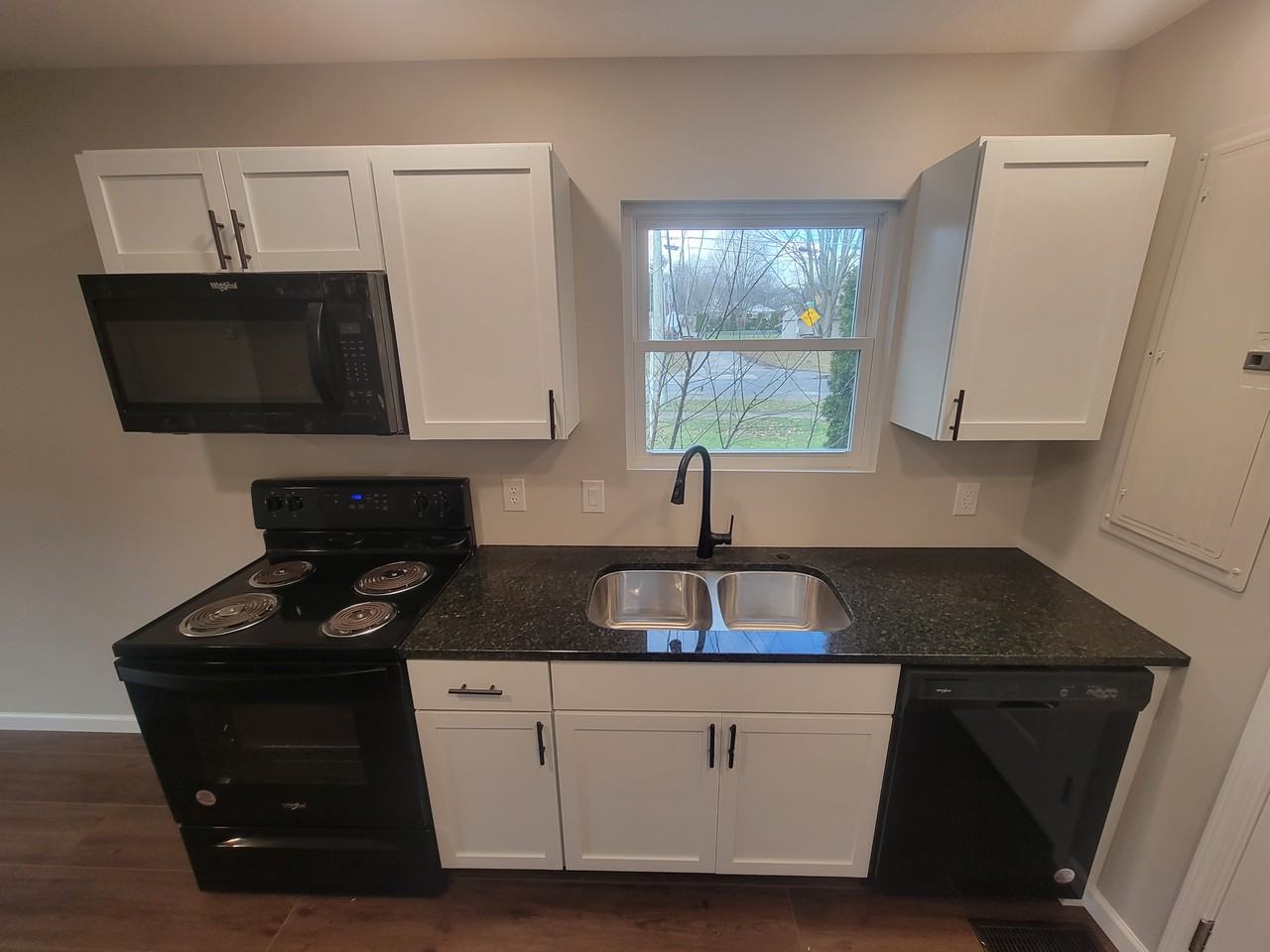 2401 Washington Ave #2355 - Photo 5 of 12