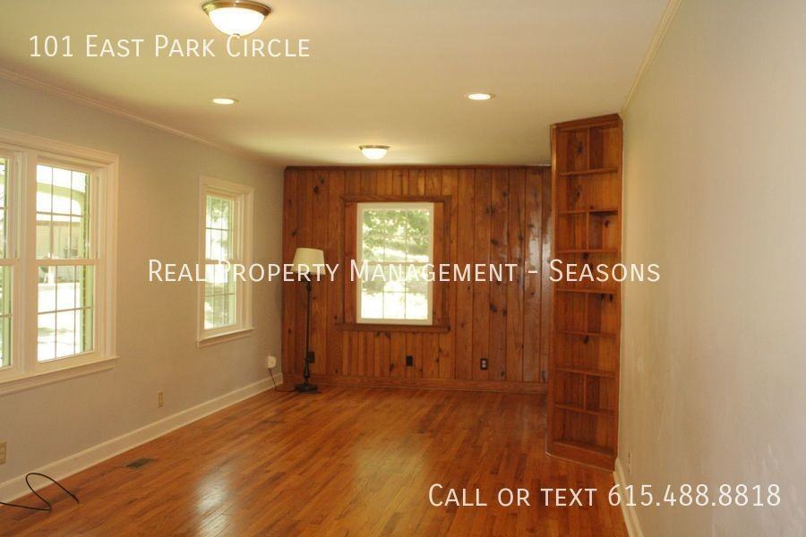 101 E Park Cir - Photo 3 of 19