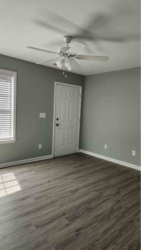 1827 Vintage Rd - Photo 3 of 22