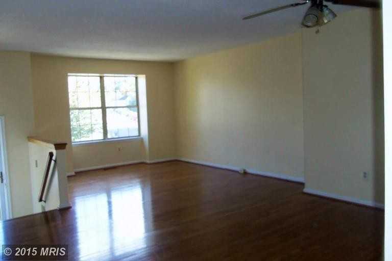 3145 Antrim Cir - Photo 2 of 8