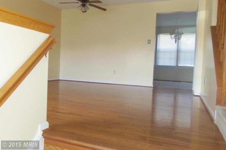 3145 Antrim Cir - Photo 3 of 8