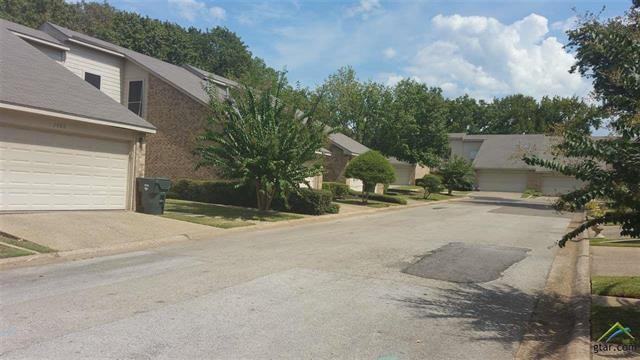 2003 Villa Drive - Photo 2 of 7