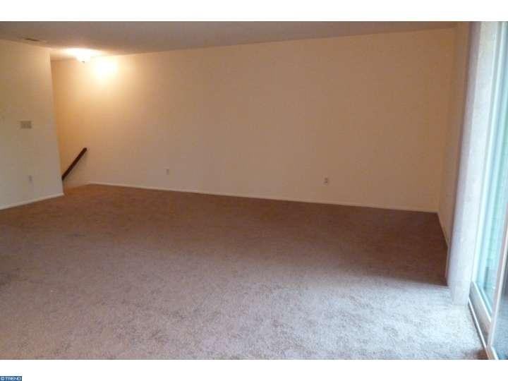 218 Wyndham Pl - Photo 2 of 13