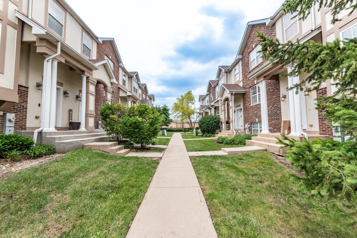 551 George St - Photo 2 of 27