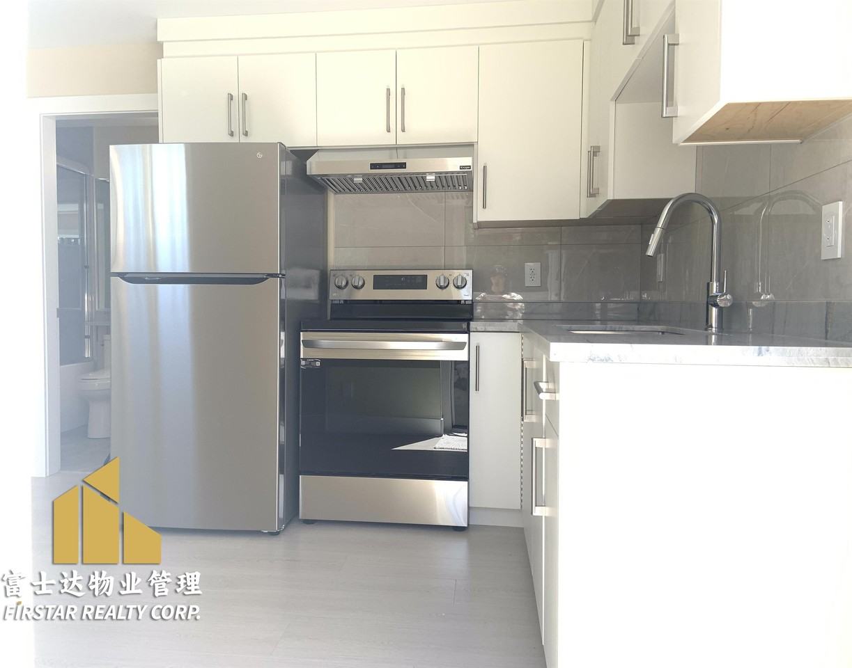 1394 Whitsell Ave - Photo 2 of 16