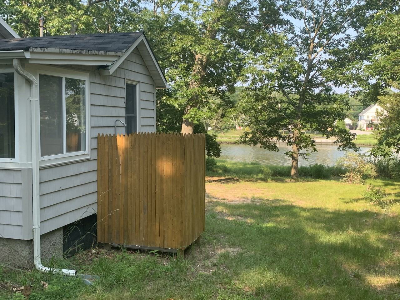 2285B Little Neck Rd - Photo 3 of 18