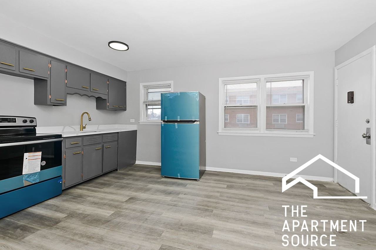 10439 S Hale Ave #1S - Photo 2 of 6