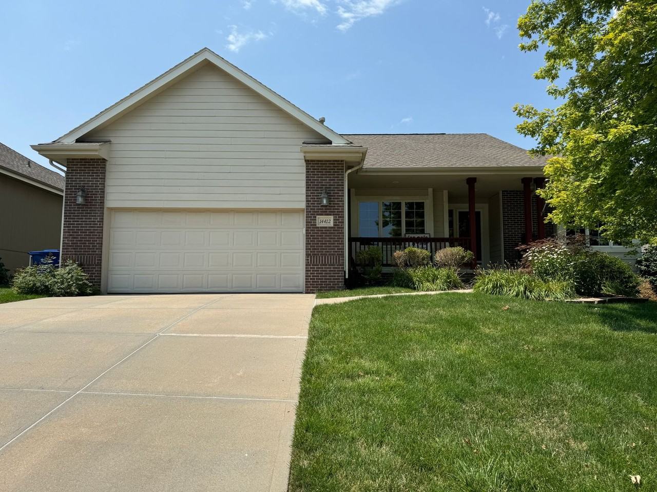 14412 S 23rd St - Photo 3 of 41