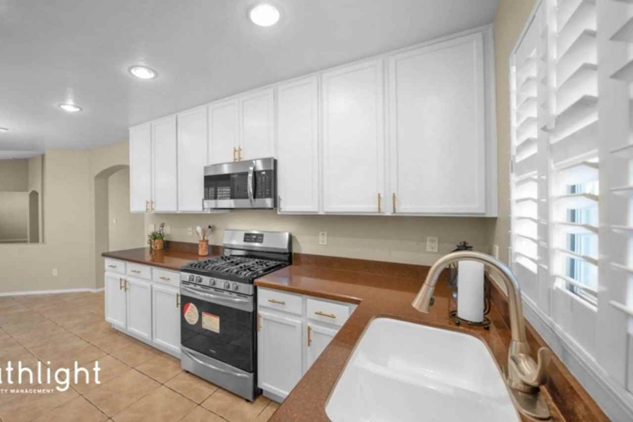 7221 W Williams St - Photo 3 of 11
