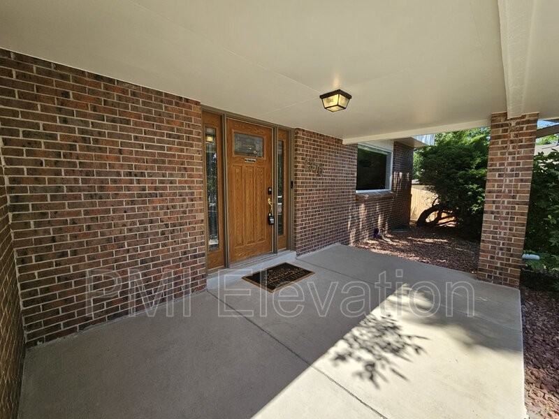 2370 S Garland Ct - Photo 3 of 23