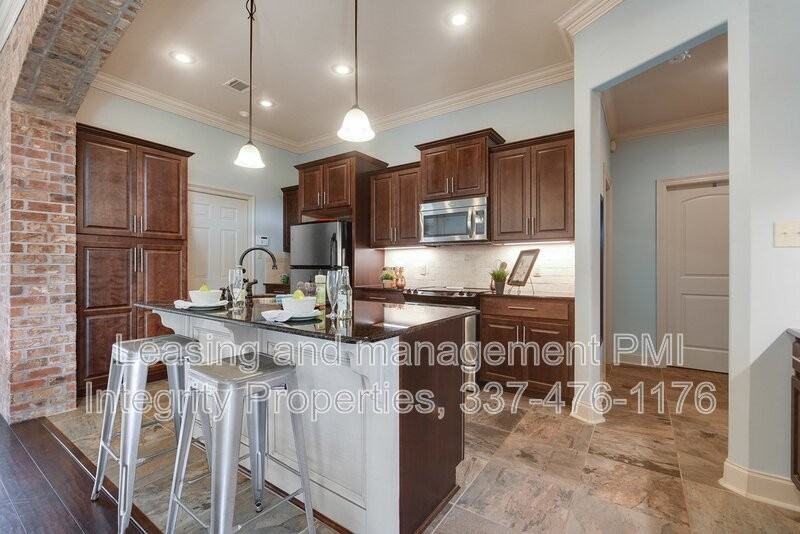 308 Overbrook Dr - Photo 6 of 19