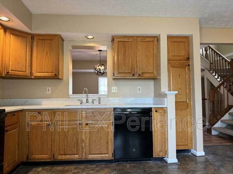12744 Wedgedale Ct - Photo 6 of 36