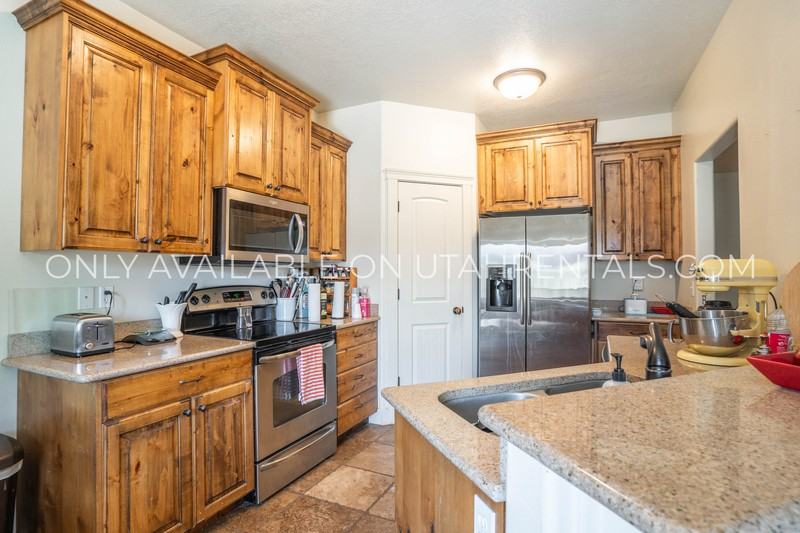278 E Cascade Ct - Photo 7 of 25