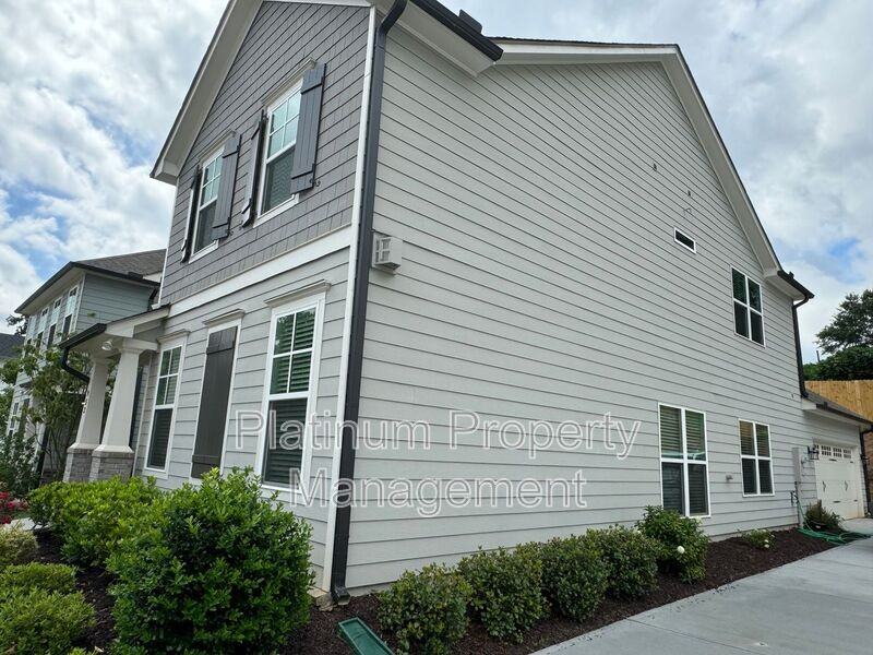 953 Rittenhouse Way - Photo 3 of 44
