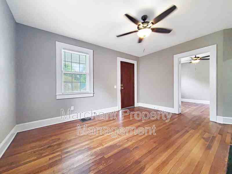 11B Harrington Ave - Photo 5 of 22