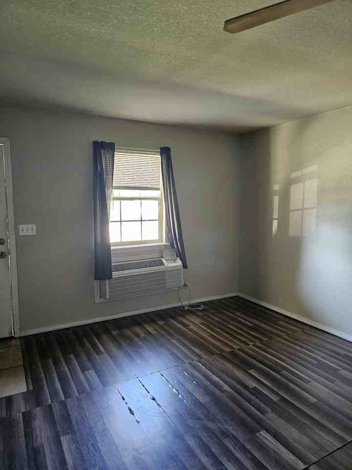 22 Shelly Ln #2 - Photo 3 of 8